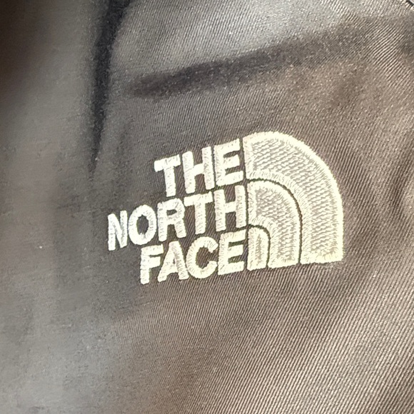 The North Face Women's Black Ski Jacket - Picture 5 of 9